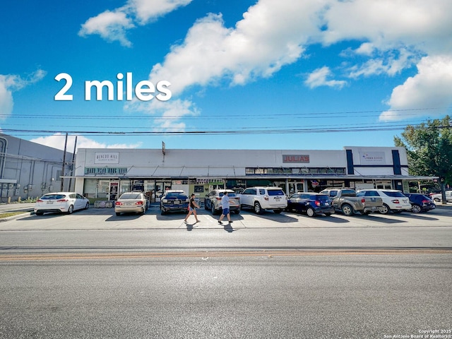 1939 W French Pl, San Antonio, TX 78201 - view of uncovered parking lot