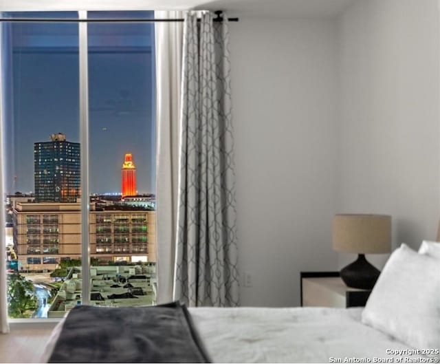313 17th Unit, Austin, TX 78701 - bedroom with a view of city