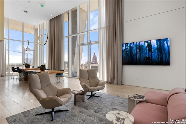 313 17th Unit, Austin, TX 78701 - lobby with a towering ceiling and a wall of windows