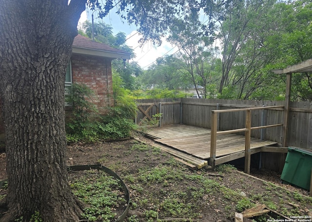 5214 King George, San Antonio, TX 78229 - fenced backyard with a deck