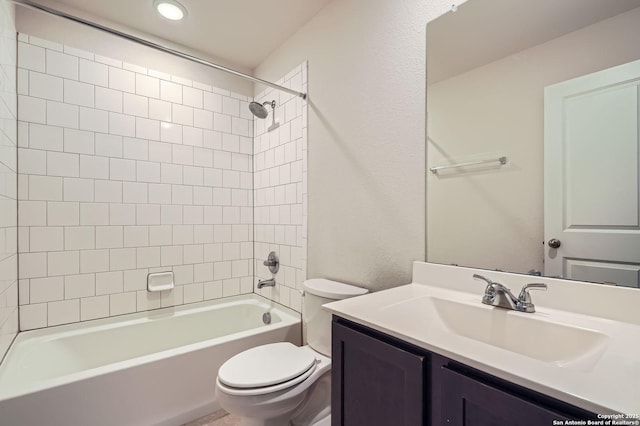 8904 Portobello Way, Converse, TX 78109 - bathroom with vanity,  shower combination, and recessed lighting