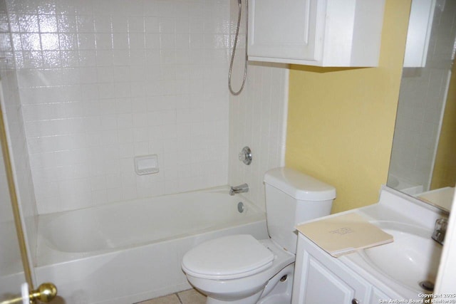 8415 Copperbluff, Converse, TX 78109 - full bathroom with vanity and shower / bath combination