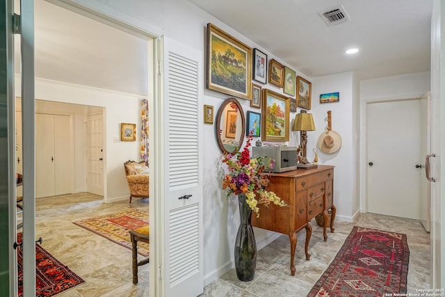 505 Winfield Blvd, Windcrest, TX 78239 - hall with recessed lighting