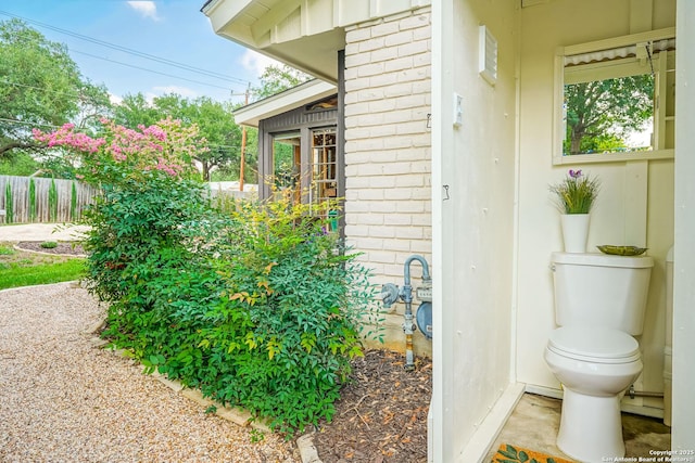 505 Winfield Blvd, Windcrest, TX 78239 - entrance to property with brick siding