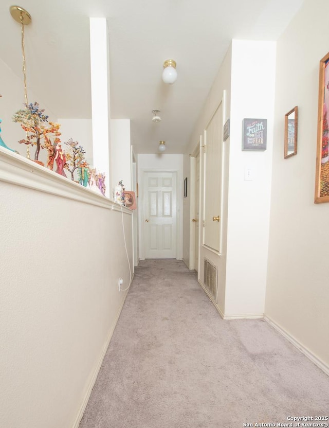 9075-1 W Foxgrove Way, San Antonio, TX 78251 - hall featuring light carpet