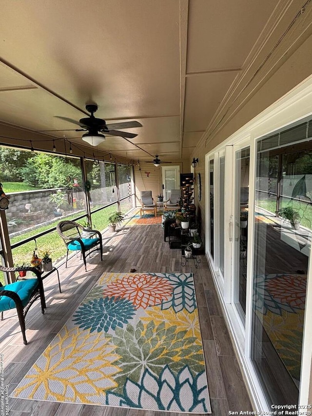 3716 Scenic Dr, Schertz, TX 78108 - deck featuring a ceiling fan