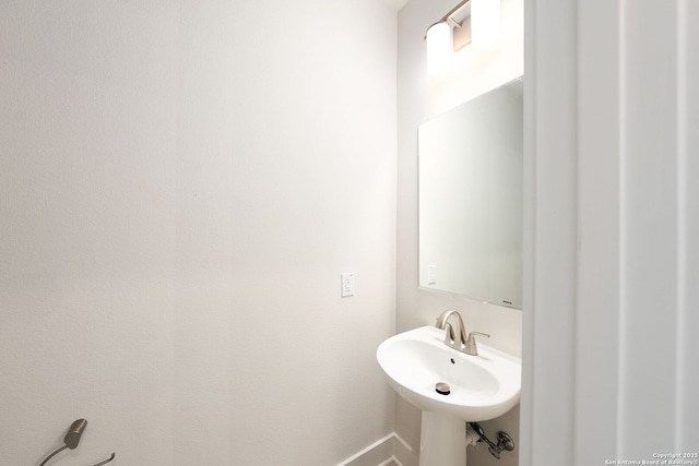 419 Ira Ave Unit 1102, San Antonio, TX 78209 - bathroom featuring a sink