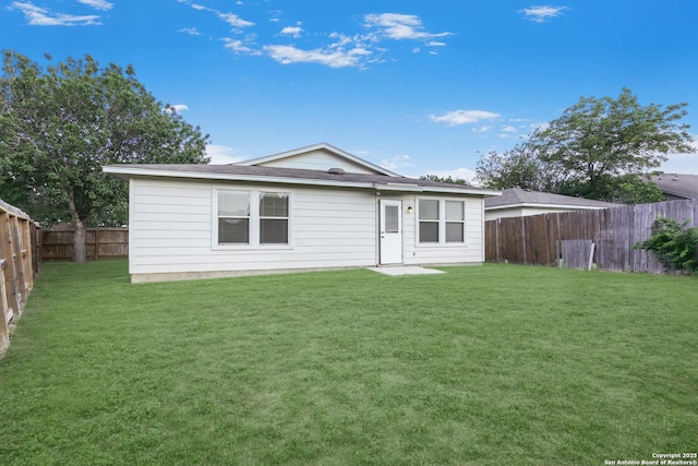 9003 Timber Frk, San Antonio, TX 78250 - back of property with a fenced backyard