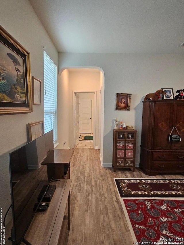 111 Lone Fls, Universal City, TX 78148 - interior space featuring arched walkways and wood finished floors