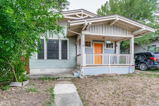 521 Kayton, San Antonio, TX 78210 - view of front of home featuring crawl space and covered porch