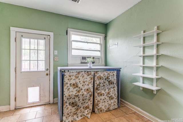 521 Kayton, San Antonio, TX 78210 - entryway featuring plenty of natural light and tile patterned floors
