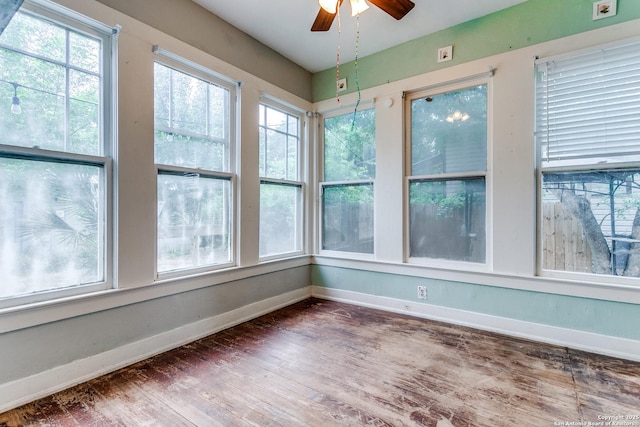 521 Kayton, San Antonio, TX 78210 - unfurnished sunroom with plenty of natural light and wood finished floors