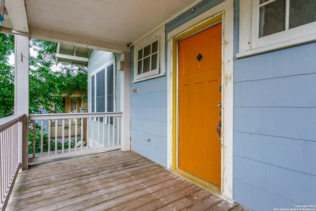 521 Kayton, San Antonio, TX 78210 - doorway to property featuring covered porch