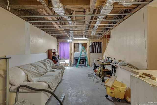 9573 Pagewood Ln Unit 9573, Houston, TX 77063 - view of unfinished below grade area