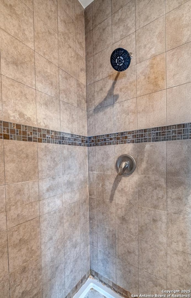 104 Sunday Ct, Uvalde, TX 78801 - bathroom view of tiled shower
