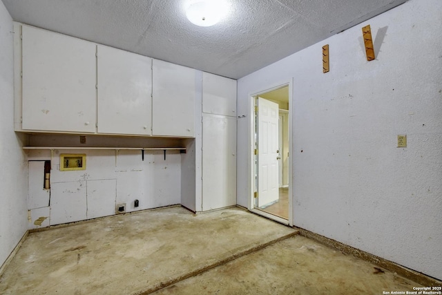 105 Apache, Cibolo, TX 78108 - unfurnished room featuring concrete flooring and a textured ceiling