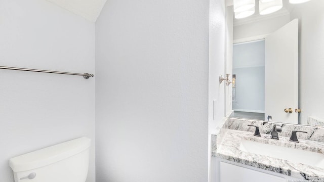 2530 Melrose Cyn, San Antonio, TX 78232 - half bathroom featuring toilet and vanity