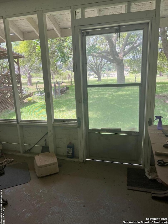 168 Water St, Pipe Creek, TX 78063 - view of sunroom