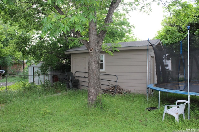 401 W Lindbergh Blvd, Universal City, TX 78148 - view of shed featuring a trampoline