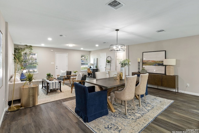 8810 Flint Vly, San Antonio, TX 78227 - dining area with dark wood-type flooring and recessed lighting