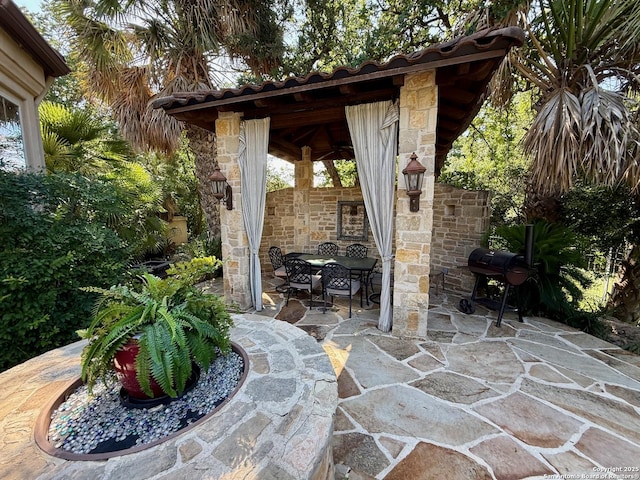 107 Geddington, Shavano Park, TX 78249 - view of patio / terrace with area for grilling and outdoor dining space
