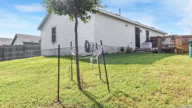 7207 Rosada Way, San Antonio, TX 78218 - back of house with a wooden deck
