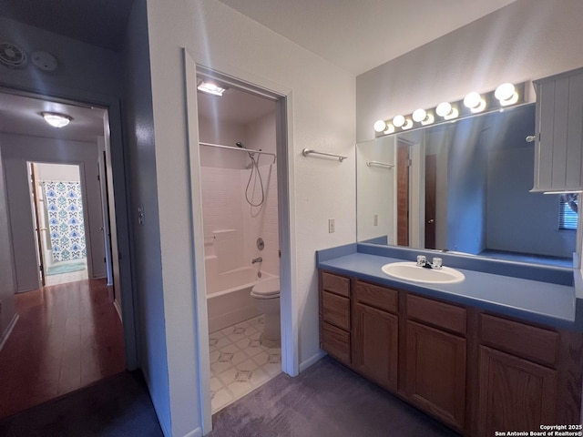 1503 Jami, Pleasanton, TX 78064 - full bath featuring vanity and shower / tub combination