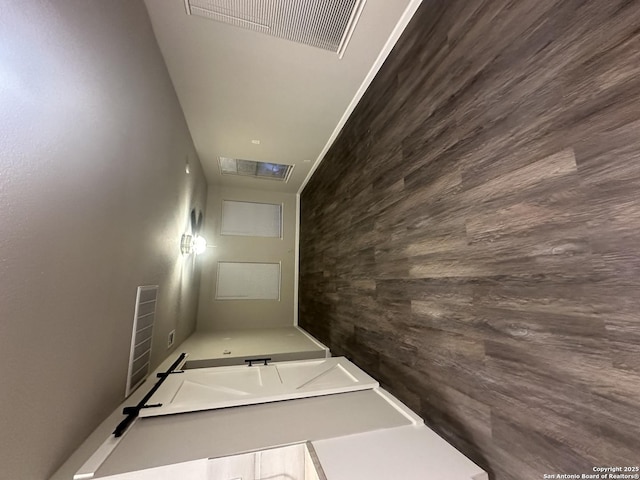 503 Grosvenor, San Antonio, TX 78221 - hallway with wood walls