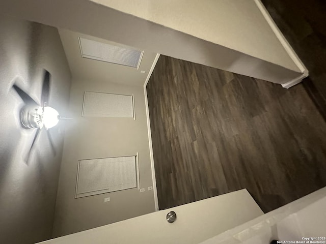 503 Grosvenor, San Antonio, TX 78221 - view of bathroom