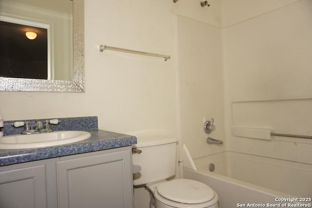 5615 Camry Spgs, San Antonio, TX 78251 - full bath featuring vanity and shower / tub combination