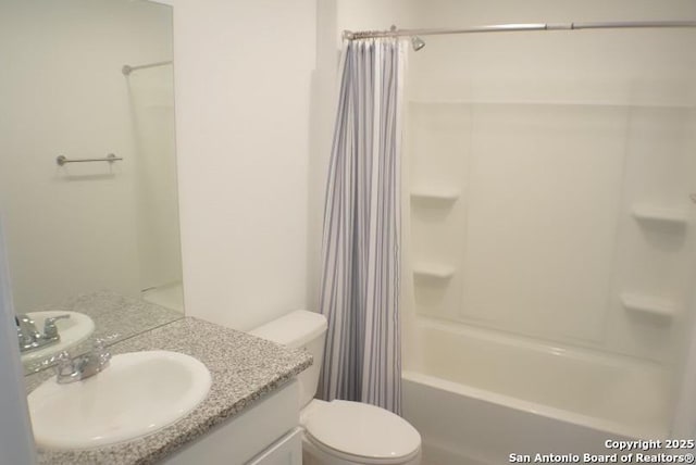 7119 Satellite Way, San Antonio, TX 78252 - full bathroom featuring vanity and shower / bathtub combination with curtain