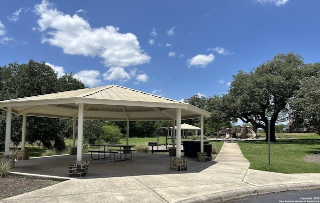6018 Pearl Pass, San Antonio, TX 78222 - view of community with a gazebo and a yard
