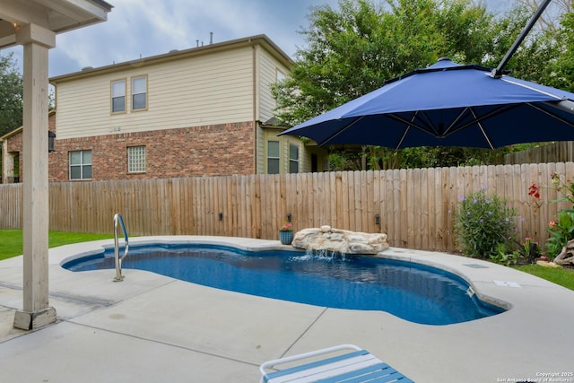 1154 Kite, New Braunfels, TX 78130 - view of swimming pool featuring a fenced backyard and a patio area