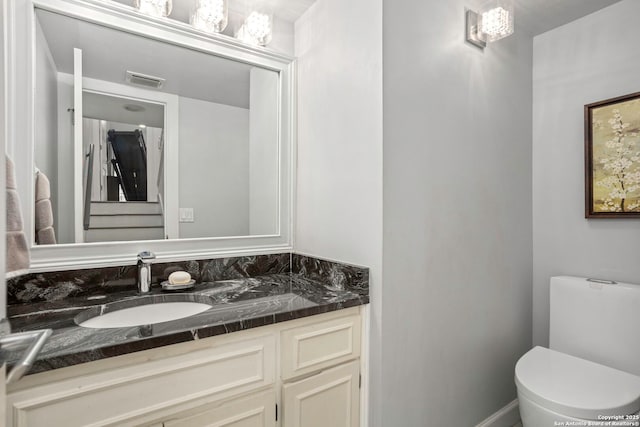 2915 Quail Oak, San Antonio, TX 78232 - bathroom with vanity and toilet