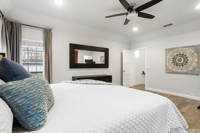 2915 Quail Oak, San Antonio, TX 78232 - bedroom with wood finished floors, recessed lighting, and a ceiling fan
