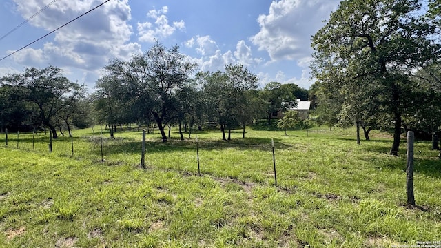 101 Chuckwagon Ln, Vernia, TX 78121