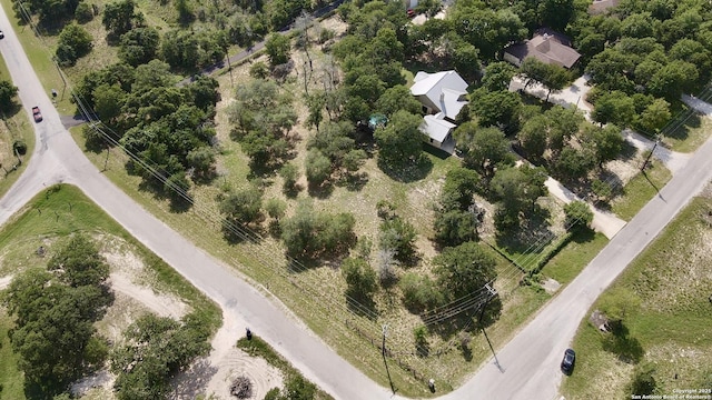101 Chuckwagon Ln, Vernia, TX 78121