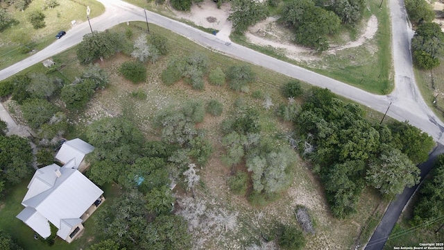 101 Chuckwagon Ln, Vernia, TX 78121