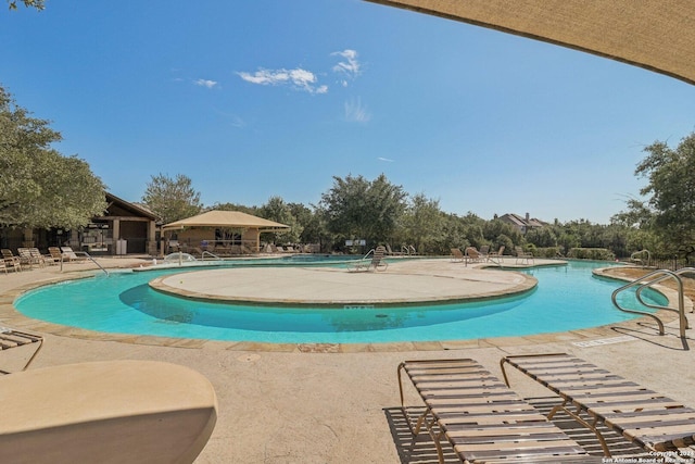 9032 Raven Pointe, San Antonio, TX 78255 - community pool with a patio area
