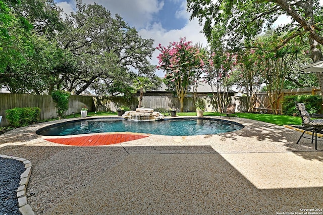 21539 Bubbling Crk, San Antonio, TX 78259 - view of swimming pool featuring a fenced backyard and a patio area