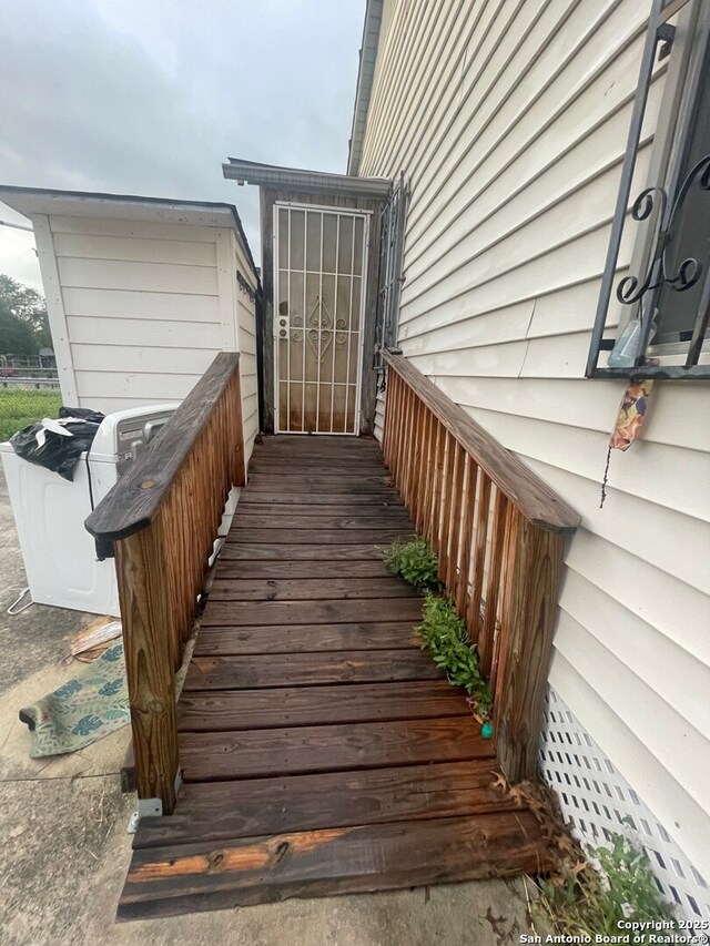 2510 W Mulberry Ave, San Antonio, TX 78228 - entrance to property