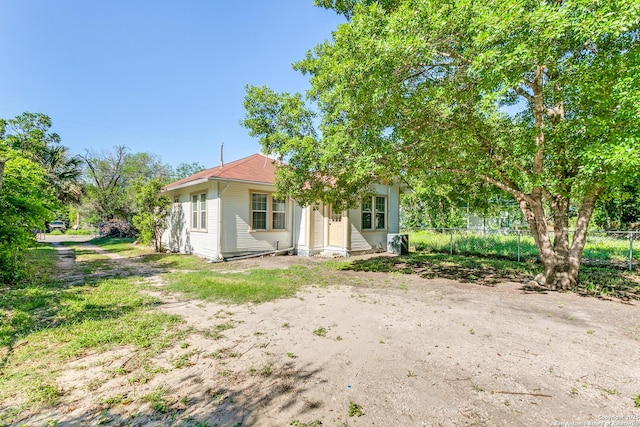 1013 Sacramento, San Antonio, TX 78201 - view of front facade