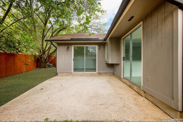 114 Crystal Cyn, Universal City, TX 78148 - view of patio