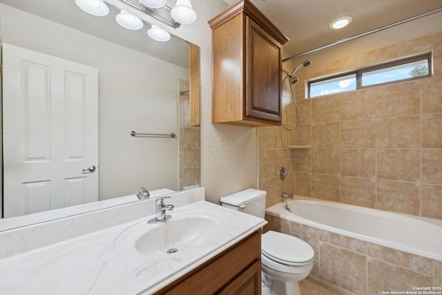 3535 Arroyo Grande, San Antonio, TX 78253 - bathroom with vanity, tiled shower / bath, and a textured wall