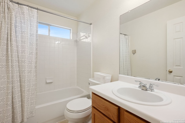 6410 Ruffled Grouse, San Antonio, TX 78233 - full bath with vanity and shower / bath combo
