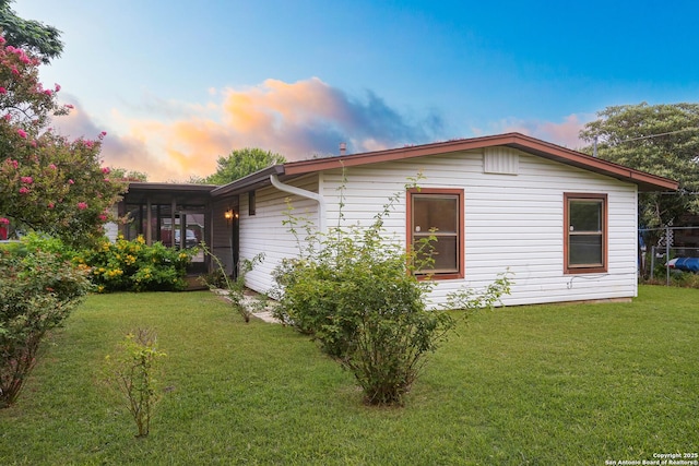 118 Meadow Park, San Antonio, TX 78227 - view of side of property with a yard