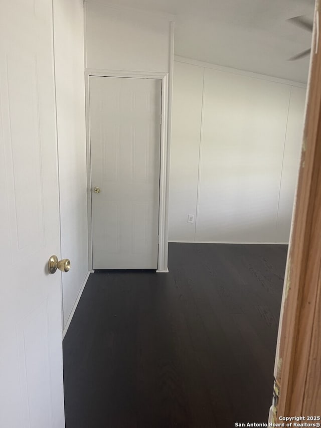 207 S Edwards, Charlotte, TX 78011 - view of closet