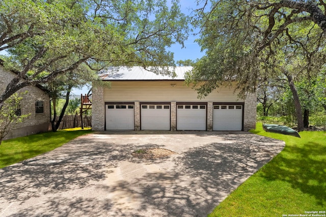 25615 Dull Knife Trl, San Antonio, TX 78255 - view of front of property featuring driveway