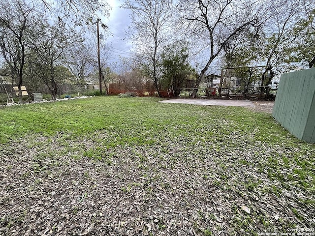 2025 Texas, San Antonio, TX 78228 - view of fenced backyard