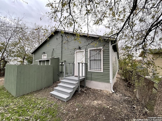 2025 Texas, San Antonio, TX 78228 - rear view of property